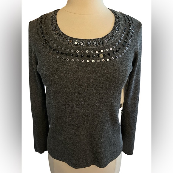 Jones New York Charcoal Pull Over Sweater w/Beads & Sequince Details Size Medium - Picture 1 of 9